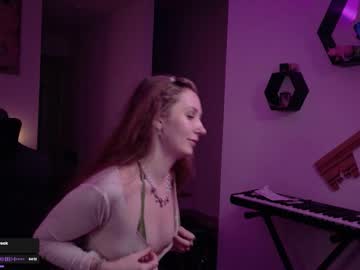 Adalinarae Chaturbate stream image from December 14, 2025