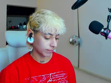 Alex_Poett Chaturbate stream image from December 15, 2025