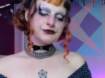 Friskyflowers Chaturbate stream image from December 15, 2025