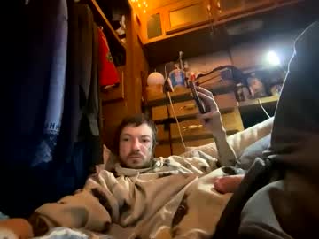 Hungcocklg Chaturbate stream image from December 15, 2025