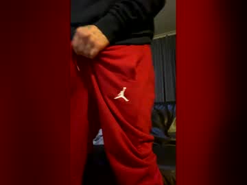Huffies_Cam Chaturbate stream image from December 15, 2025