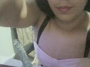 Juligurlygirly Chaturbate stream image from December 15, 2025