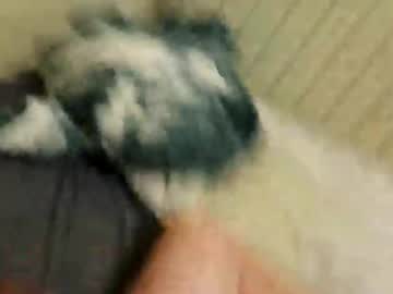 Quwutsun Chaturbate stream image from December 15, 2025