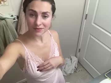 Rylancurlygirlxoxo Chaturbate stream image from December 15, 2025