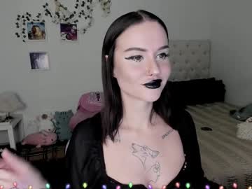 Ella_Gdss Chaturbate stream image from December 15, 2025