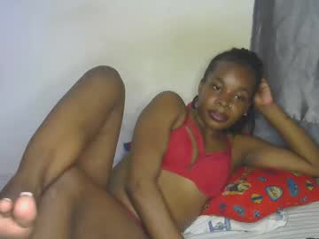 Naughtyie Chaturbate stream image from December 15, 2025