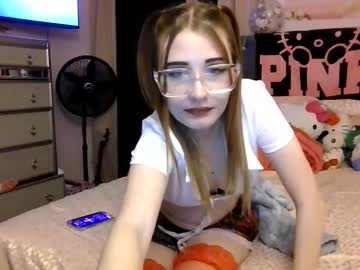 Violetxblossoms Chaturbate stream image from December 15, 2025