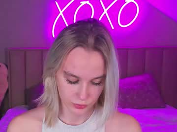 Carolin_Miller Chaturbate stream image from December 15, 2025