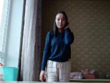 Rosaliamariska Chaturbate stream image from December 15, 2025