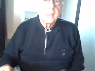 Johnjohn6226623 Chaturbate stream image from December 15, 2025