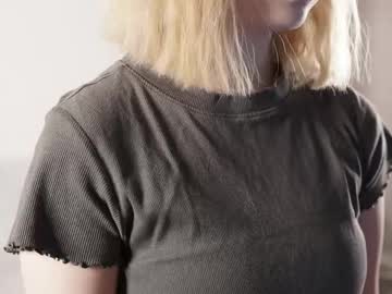 Blissvibe Chaturbate stream image from December 15, 2025