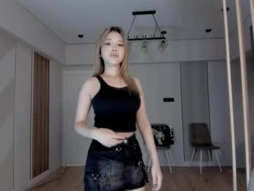 Jee__Son Chaturbate stream image from December 15, 2025