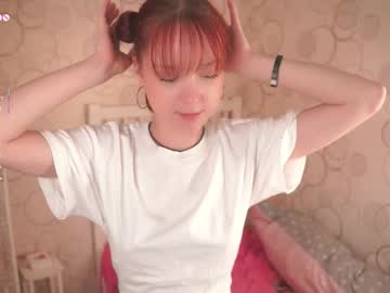 Maisiemiller Chaturbate stream image from December 15, 2025