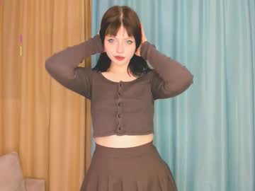 Beverlyvegas Chaturbate stream image from December 15, 2025