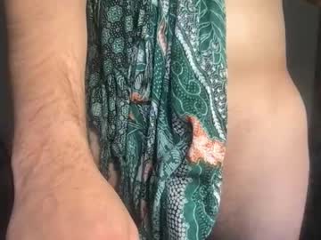 Bigteasexxx Chaturbate stream image from December 15, 2025