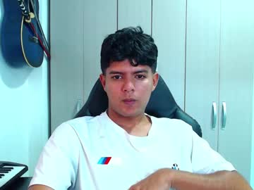 Izan_Jensen Chaturbate stream image from December 15, 2025