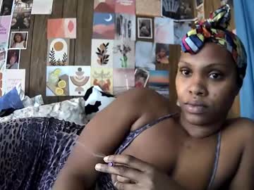 Mumnxdor Chaturbate stream image from December 15, 2025