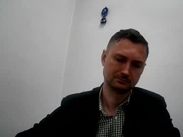 Aristocratukr Chaturbate stream image from December 15, 2025
