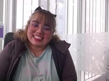 Yini_Angel07 Chaturbate stream image from December 15, 2025