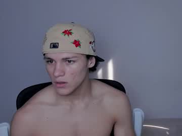 Laureent__ Chaturbate stream image from December 15, 2025