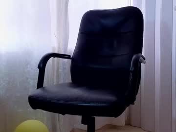 Katherinepeti Chaturbate stream image from December 15, 2025