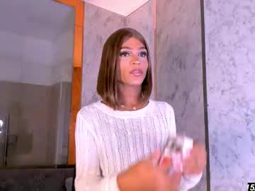 Keila_Mendoza Chaturbate stream image from December 15, 2025