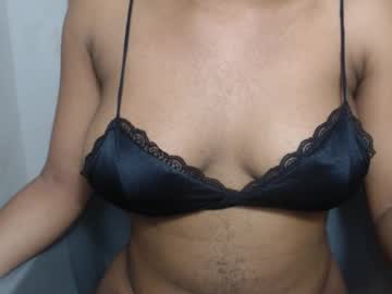 Snowdrop5 Chaturbate stream image from December 15, 2025
