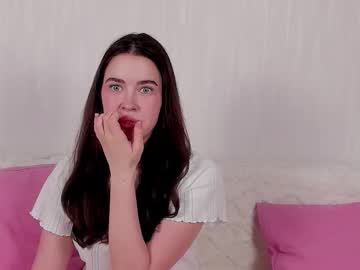 Kimberlybond Chaturbate stream image from December 15, 2025