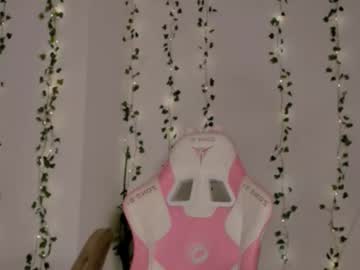 Amelia_Lein Chaturbate stream image from December 15, 2025