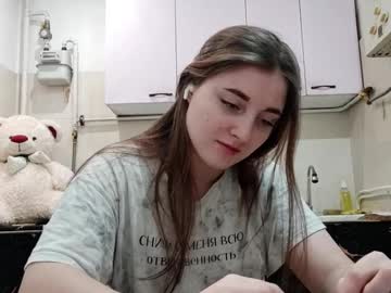 Jeniffervaneck Chaturbate stream image from December 15, 2025