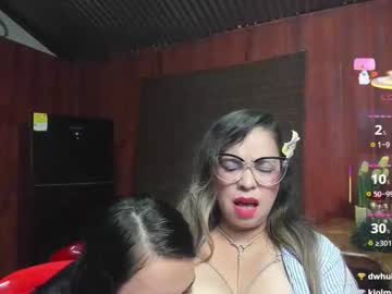 Jademooms Chaturbate stream image from December 16, 2025