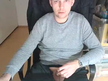 Niceguyflo stream image from December 16, 2025