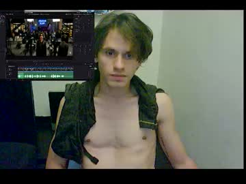 Peri4aiir Chaturbate stream image from December 16, 2025