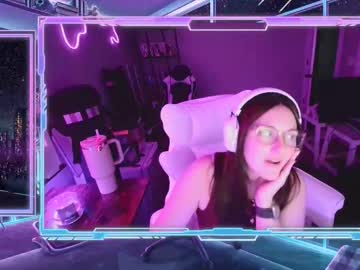 Tatertot8910 Chaturbate stream image from December 16, 2025