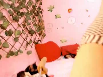 Emyhouston00 Chaturbate stream image from December 16, 2025