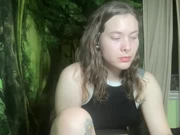 Mo0n_Goddess Chaturbate stream image from December 16, 2025