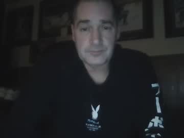 Pussyeaterasslickerdaddyjamie Chaturbate stream image from December 16, 2025
