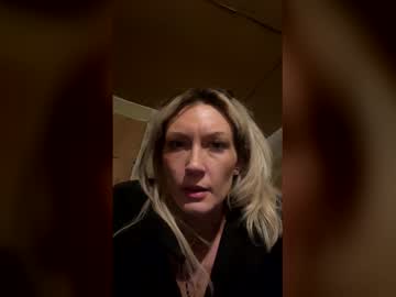 Amberdesmond722 Chaturbate stream image from December 16, 2025