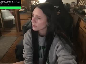 Incognitoqueen Chaturbate stream image from December 16, 2025