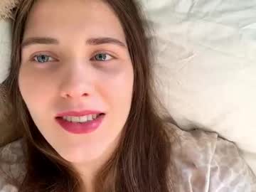 Rachaelsalazan Chaturbate stream image from December 16, 2025