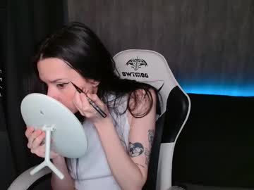 Alexxa_Bloom Chaturbate stream image from December 16, 2025