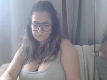 Christine_Xo Chaturbate stream image from December 16, 2025