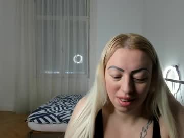 Cindy2510 Chaturbate stream image from December 16, 2025