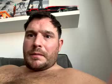 Jakeuk05 Chaturbate stream image from December 16, 2025