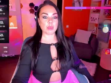 Oliviagoold Chaturbate stream image from December 16, 2025