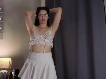 Nancydrewww Chaturbate stream image from December 16, 2025