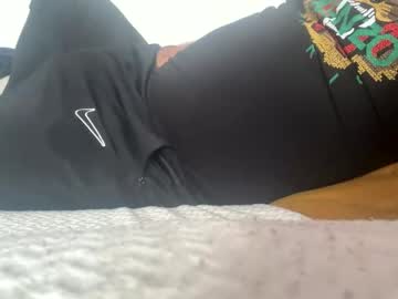 Deninho1980 Chaturbate stream image from December 16, 2025