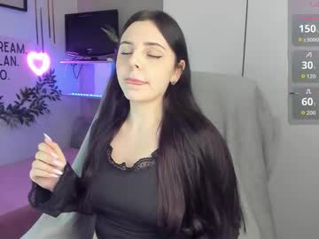 Liawoow Chaturbate stream image from December 16, 2025
