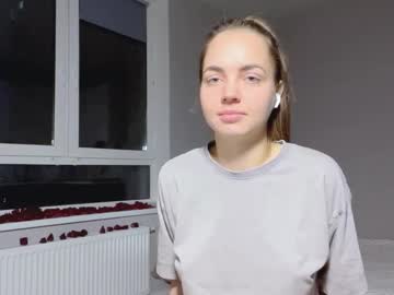 Madalinereitsma Chaturbate stream image from December 16, 2025