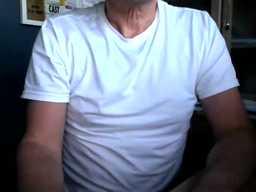 Ukshowall Chaturbate stream image from December 16, 2025